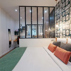https://fabulous-comfortable-studio-with-updated-finishes-and.fr-paris.fr